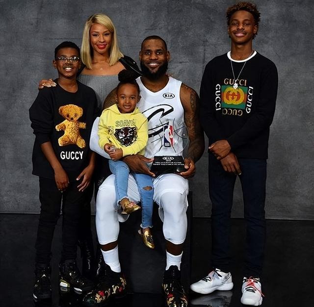 也是对年轻 也是对年轻